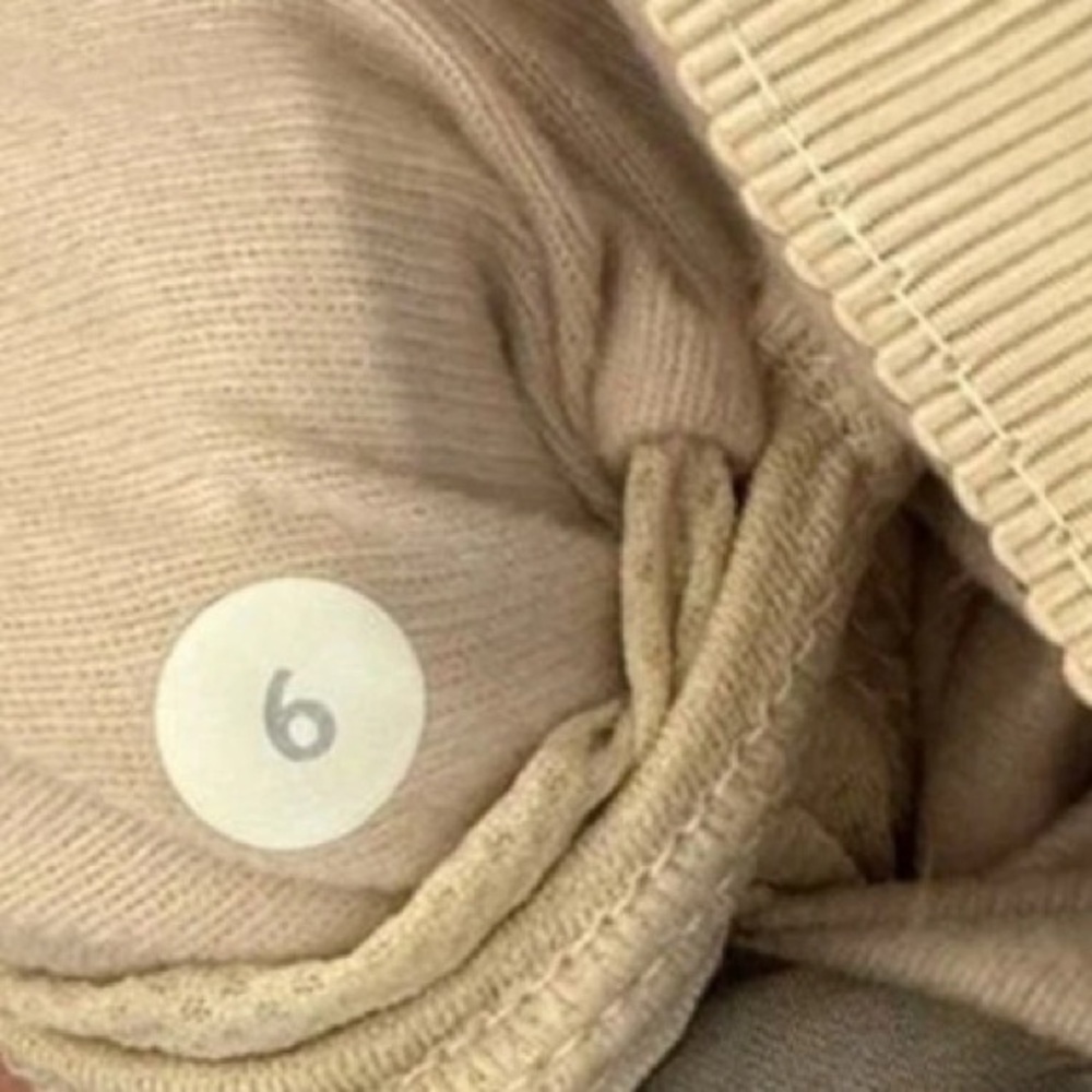 Lululemon The Fluffiest Puffer Vest 6 Cashew Coast Camo Butter Reversible Down - Picture 15 of 15
